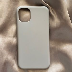 Silicone iPhone 11/ XR cover